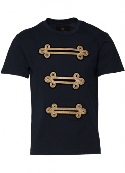 apple brand t shirt
